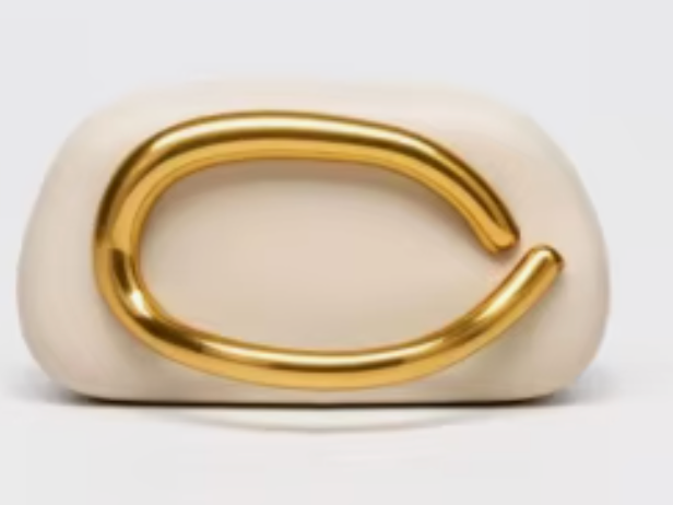 👜✨ حقيبة سهرة نسائية أنيقة