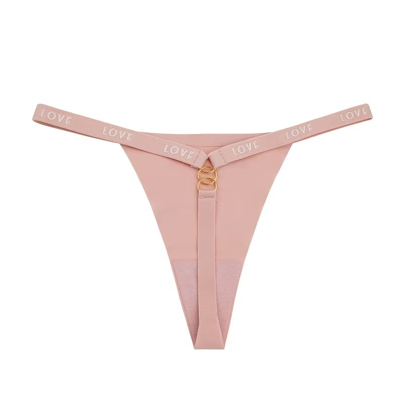 strings femme ultra sexy